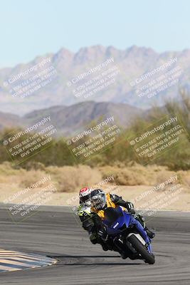 media/Nov-16-2025-Race Pace (Sun) [[8c5fa54630]]/Non Verified Riders (1st 20 Minutes)/2-Turn 10 (1010am)/